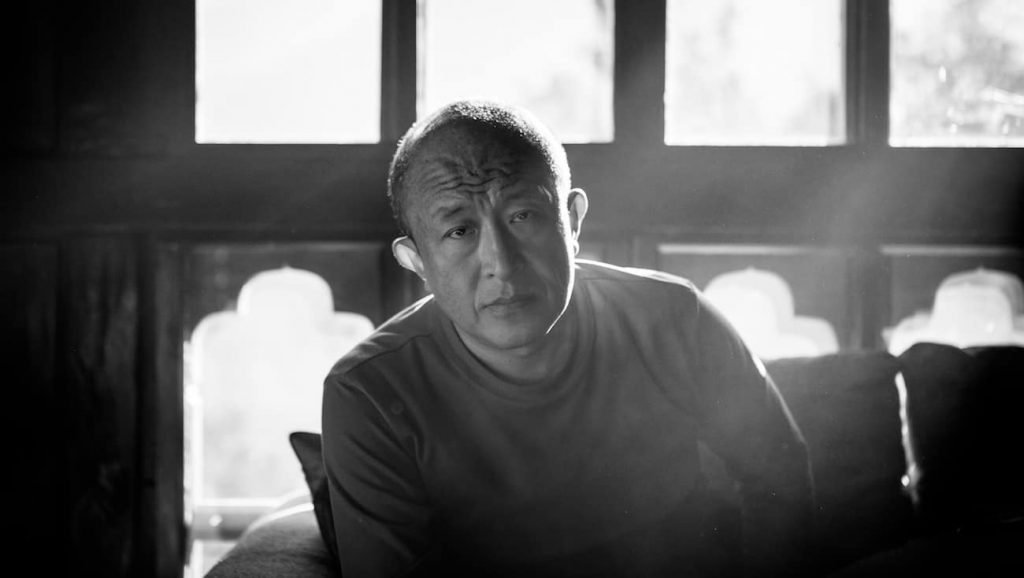 Dzongsar Khyentse Rinpoche explica a iluminação: ausência de paranóia e obsessão